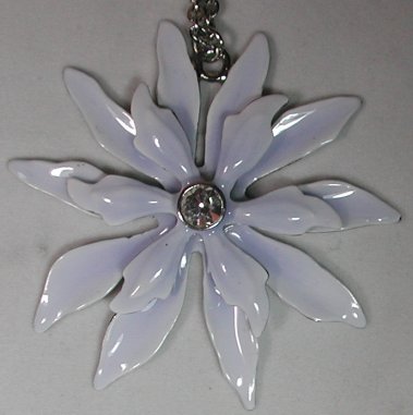 Lilac Enamelled Flower Necklace 9711019