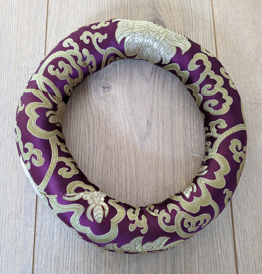 Tibetan Bowl Ring Cushion 20 cm Diameter Purple