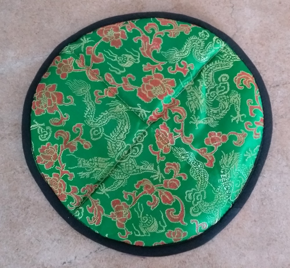 Large Quilted Green Red 20cm Playing Mat for Tibetan Bowls