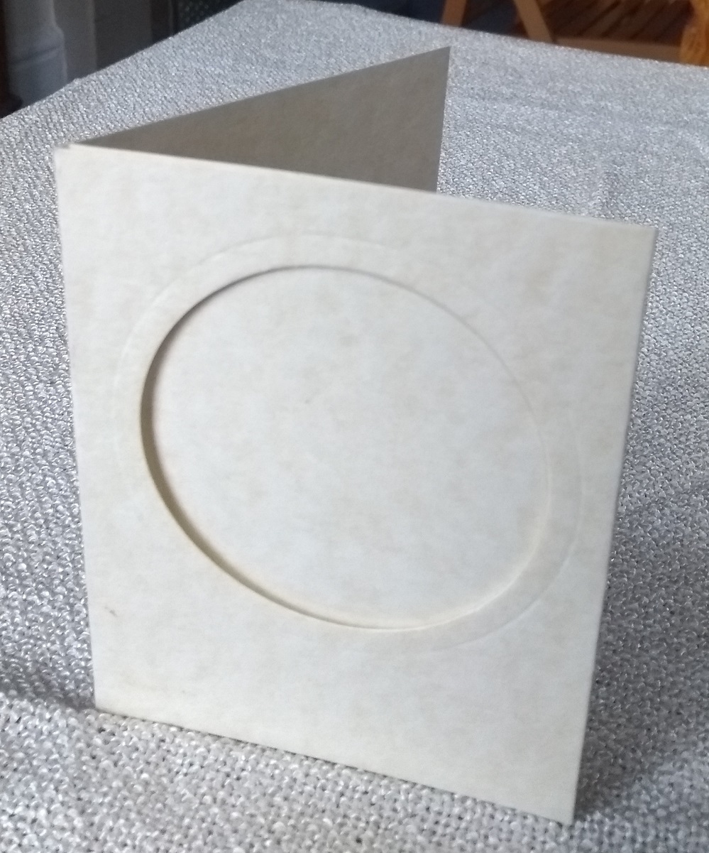  5 Blank Round Aperture Cards (12x8.5 cm)  Cream