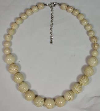 Resin Pebble 'Antique' Necklace 9711408