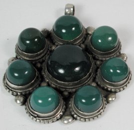 Silver and Green Onyx Stone Pendant 8