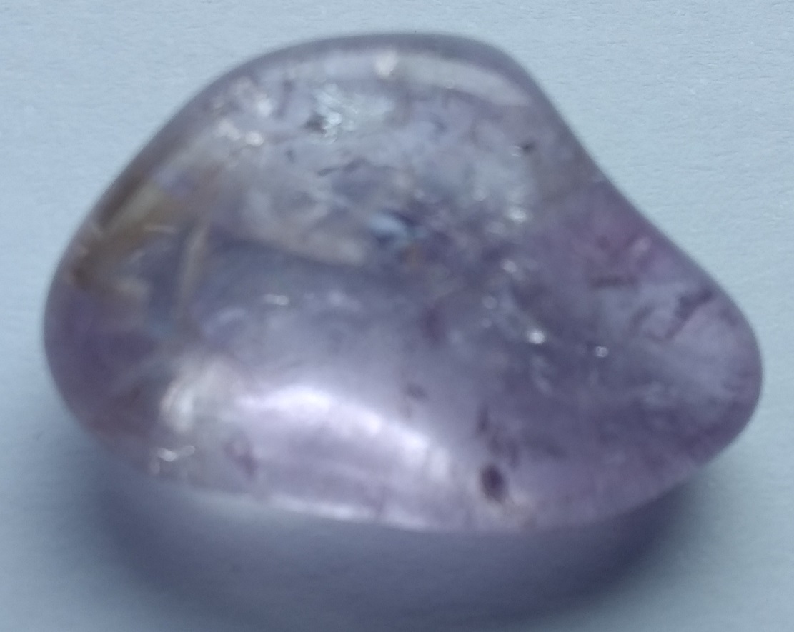 Amethyst Paler Colour Tumble Stones (Medium)